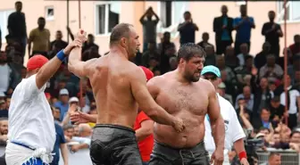 Kumluca Yağlı Pehlivan Güreşlerinde Başpehlivan Ali Gürbüz Oldu