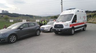 Yolcu Otobüsü ile Otomobil Çarpıştı, 1 Yaralı