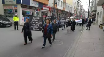 Bulancak'ta Çocuk İstismarına Karşı Tepki Yürüyüşü Düzenlendi