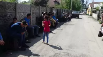 Sanatçı Dilber Ay'ın Mahallesi Hüzne Boğuldu