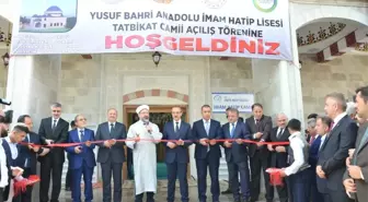 Diyanet İşleri Başkanı Erbaş: 'Öğrencilerimiz Mihrabı, Minberi Süslesinler'