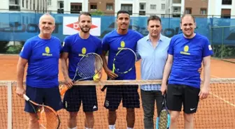 Soldado ve Dirar, Otizme Dikkat Çekmek İçin Tenis Oynadı!