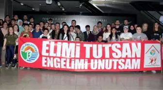 Tuzlalı Özel Çocuklar 'Dünya Dans Günü'nde Uluslararası Gösteriye Katıldı