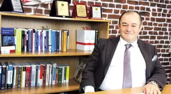  Dr. Hakan Çınar: İhracat yapmak tüccara vizyon katar