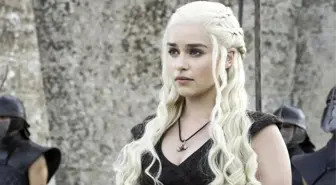 Emilia Clarke'tan Game Of Thrones'un 5. Bölümünü İple Çektiren Açıklama