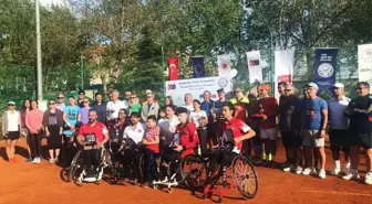 Büyükelçiler Tenis Kortunda Ter Döktü