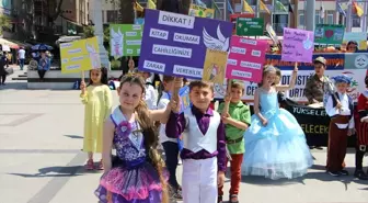 Önce Kitap Okudular, Sonra Kahramanları Canlandırdılar