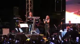 Yıldız Tilbe, Edirne'de Konser Verdi