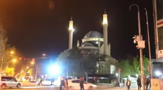 Bingöl'de İlk Teravih Namazında Camiler Doldu