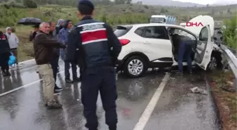 Burdur Otomobille Cip Çarpıştı: 2'si Turist 6 Yaralı