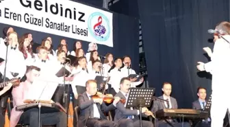 Bitlis'te Liselilerden Türk Sanat Müziği Konseri