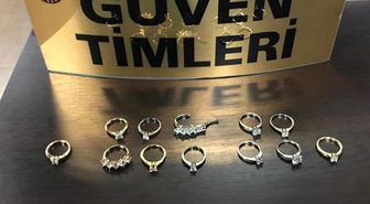 Tek Taş' Lakaplı Soyguncu Kızlar Yakalandı