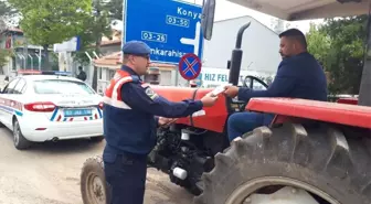 Karaadilli'de Trafik Haftası Çeşitli Etkinliklerle Kutlandı