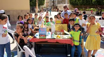 Öğrencilerin Atık Malzemelerden Yaptığı Ürünler Sergilendi