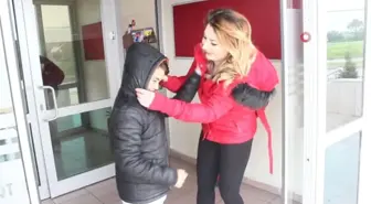 Kırklareli'de Şehit Eşi Fedakar Anne, Oğluna Hem Anne Oldu Hem de Baba