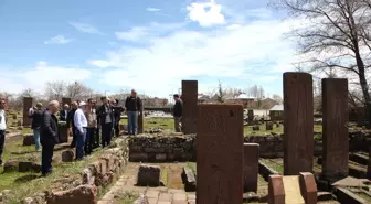 MEB Müfettişleri Ahlat'ı Gezdi