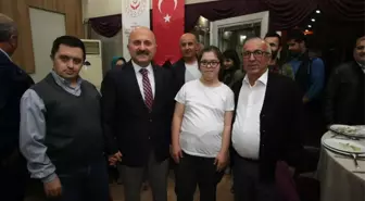 Vali Varol Engelli Vatandaşlarla İftar Sofrasında Buluştu