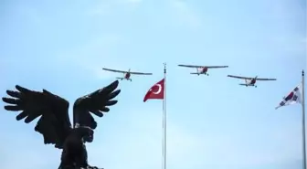 Yeşilköy'de 'Genç Kartallar Haftası'Nda Nefes Kesen Şovlar