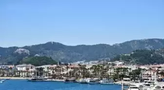 Antalya ve Muğla'da Sahiller Yabancı Turistlere Kaldı