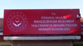 Bakan Selçuk'tan Huzurevi ve Çocuk Evleri Sitesi Ziyareti - İstanbul