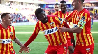 Kayserispor Gyan'ın 2 Gol Attığı Maçta, Kasımpaşa'yı Devirdi