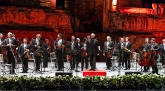 Türk-Rus Klasik Müzik Festivali'ne Antik Tiyatroda Muhteşem Kapanış