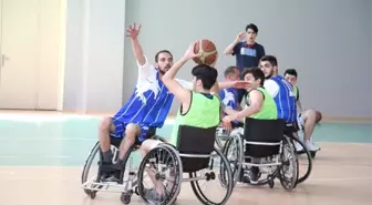 Basketler Empati İçin Atıldı