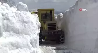 Karla Kaplı Yol 6 Ay Sonra Açılabildi