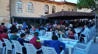 Uçhisar Belediyesi İftar Çadırına Yoğun İlgi