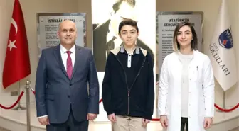 16 Yaşındaki Türk Lise Öğrencisi, İnternet Klavye Şampiyonası'nda Dünya Birincisi Oldu