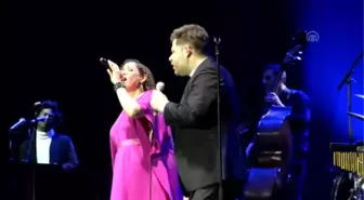 25 Yıldır 25 Dilde Notaya Dokunan Grup: Pink Martini - Bursa