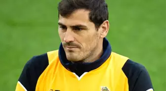 Casillas Futbolu Bıraktı