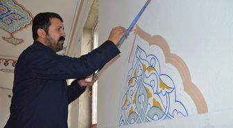 Osmanlı'dan Kalan Nakkaşlık Sanatını Gelecek Nesillere Aktarmak İstiyor