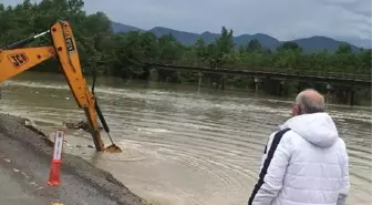 Bartın'da Yağmur, Köy Yollarına Ulaşımı Aksattı