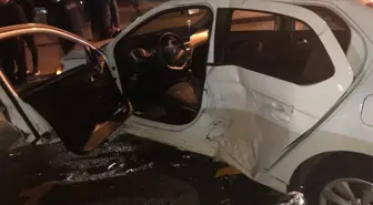 Başkent'te Sıkışmalı Trafik Kazası: 1'i Ağır 2 Yaralı