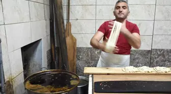 Sahur Sofralarının Vazgeçilmezi 'Ramazan Simidi'