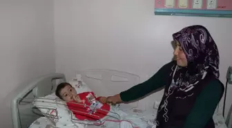 Akciğeri Tıkayan Fıstık Operasyonla Çıkarıldı