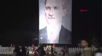 Ankara Haluk Levent'ten, Ankara'da 19 Mayıs Coşkusu