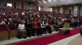 Sığınmacı Gençler Kendini Anlatıyor' Konferansı