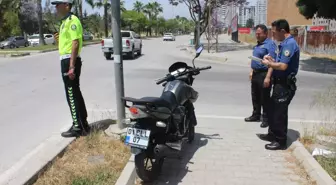 Adana'da Trafik Kazası: 3 Yaralı