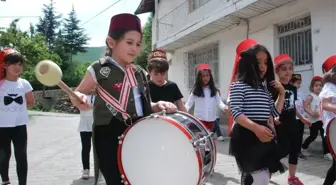 Minikler Ramazan Davulcusu Oldu