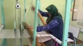 Kadınlar Cicim Dokuma Tekniğini Gün Yüzüne Çıkarıyor