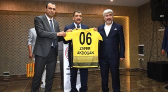 Berberler ve Kuaförler Odasından iftar yemeği