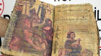 Diyarbakır'da 1400 yıllık dini kitap ele geçirildi