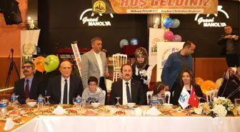 Vali Ali Hamza Pehlivan, Dünya Yetimler Günü iftarına katıldı