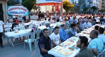 Balıkesirlilerden Manisa'da 10 yıllık geleneksel iftar