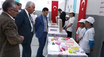 Arpaçay'da okulların bilim fuarları renkli görüntülere sahne oldu