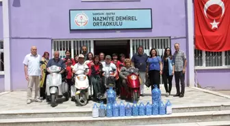 Bafra'da öğrencilerden mavi kapak kampanyasına destek