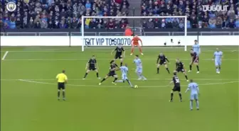 Gols Incríveis: Fernandinho Vs Burnley