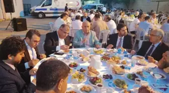 Hastane çalışanları ile hastalar iftarda buluştu